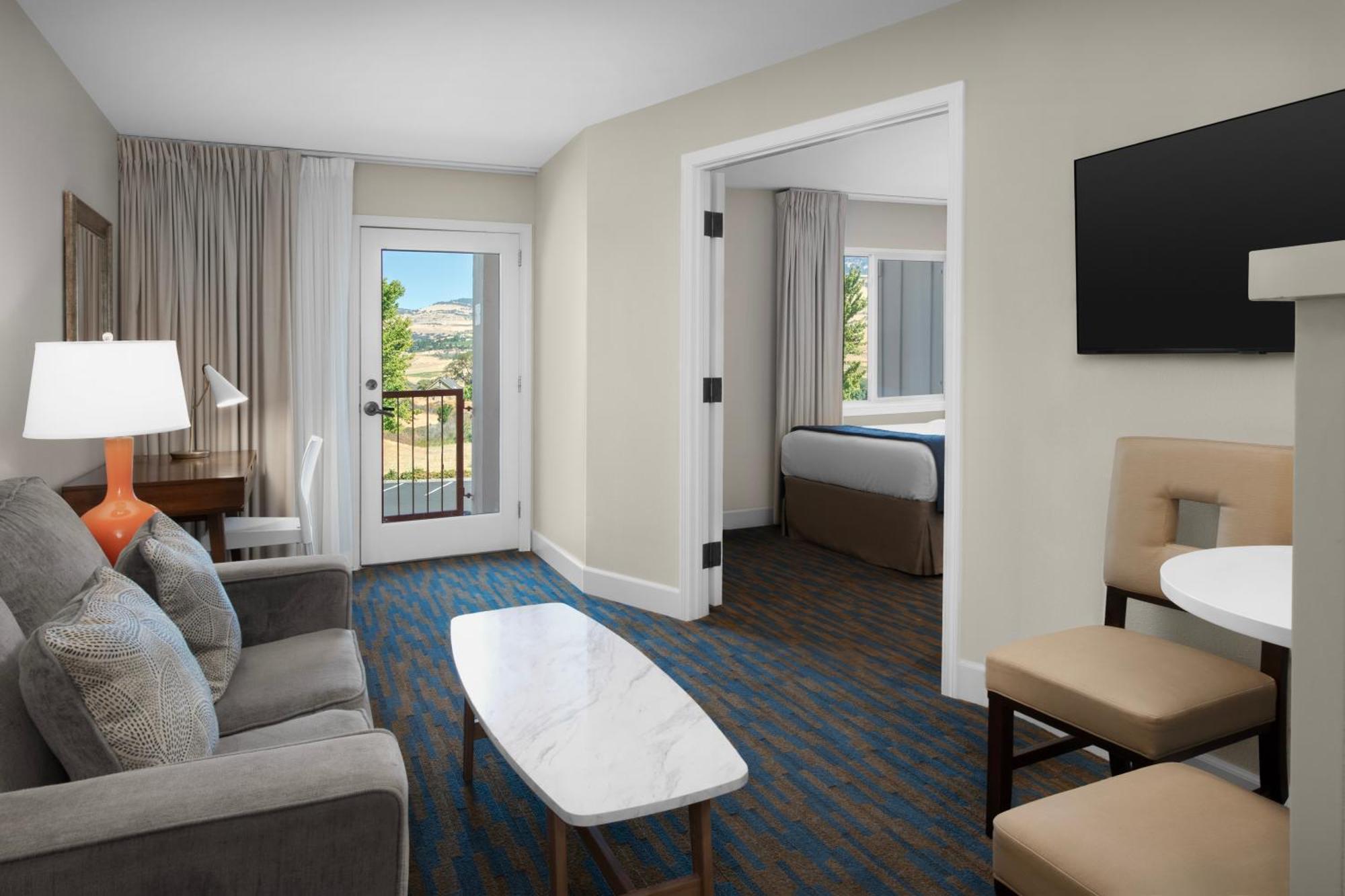 Ashland Hills Hotel & Suites Luaran gambar