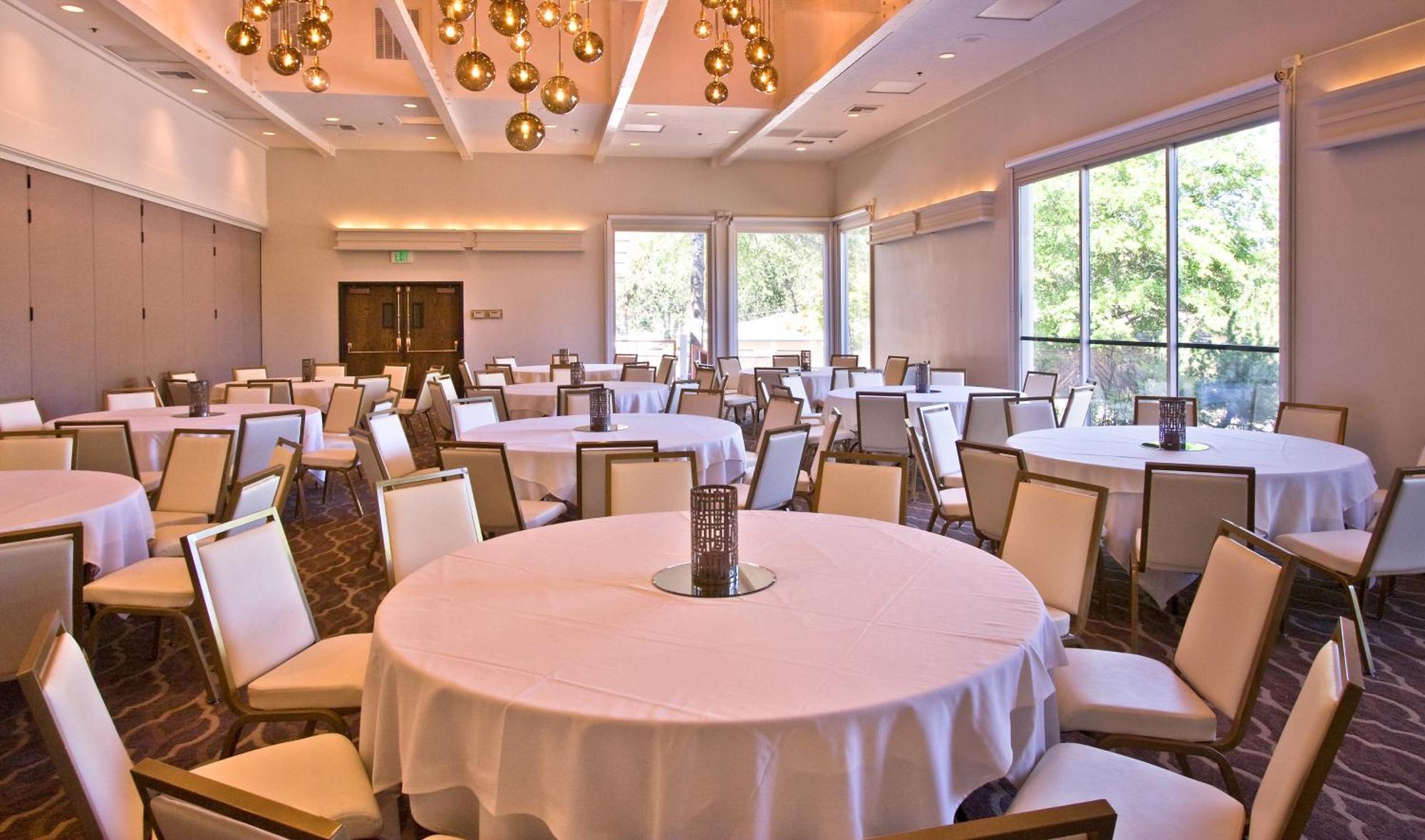 Ashland Hills Hotel & Suites Luaran gambar
