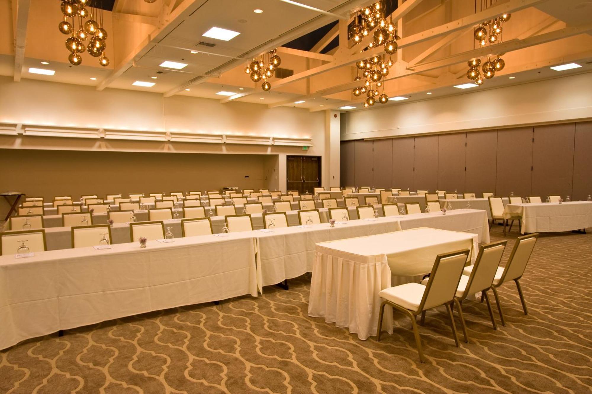 Ashland Hills Hotel & Suites Luaran gambar