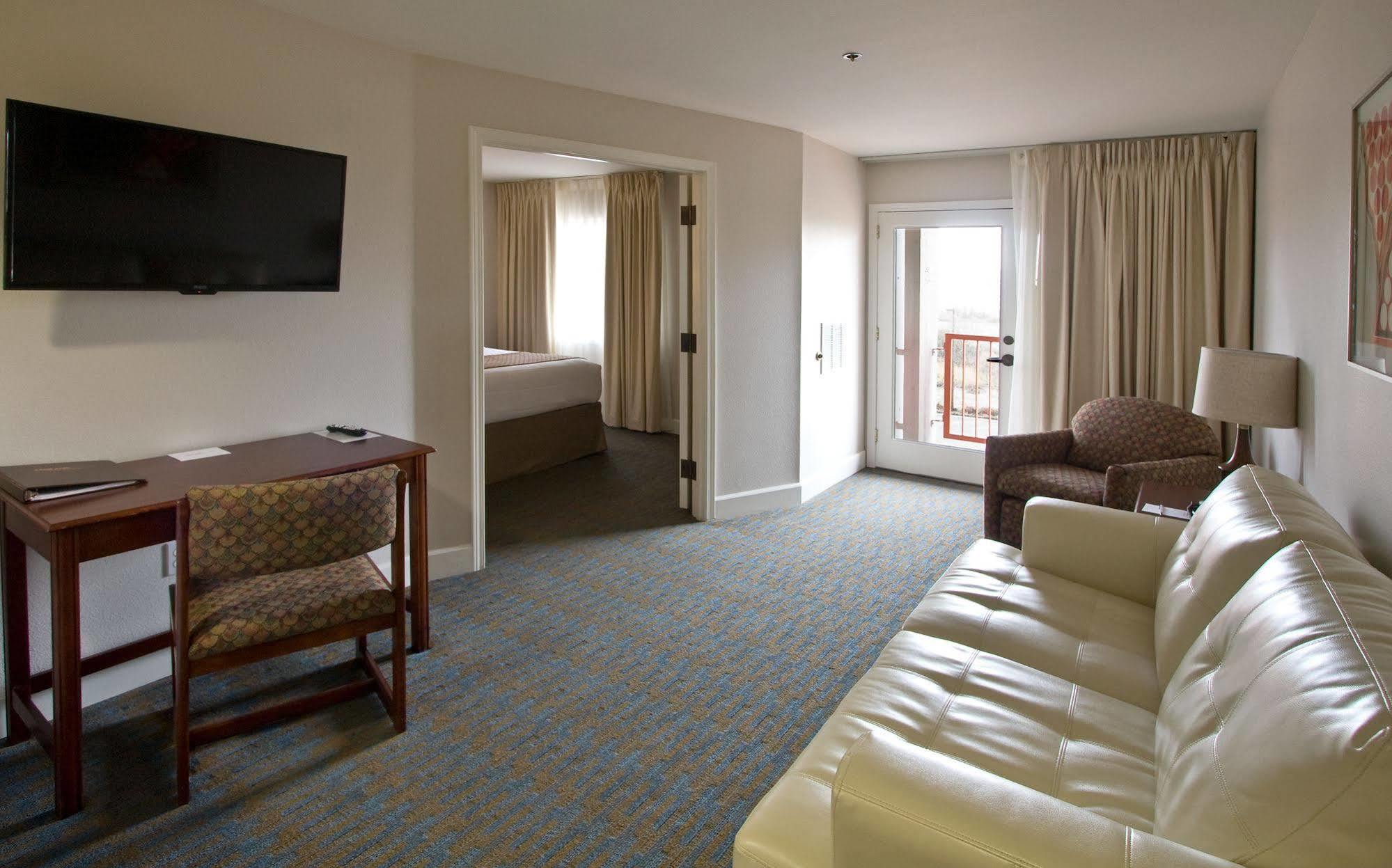 Ashland Hills Hotel & Suites Luaran gambar
